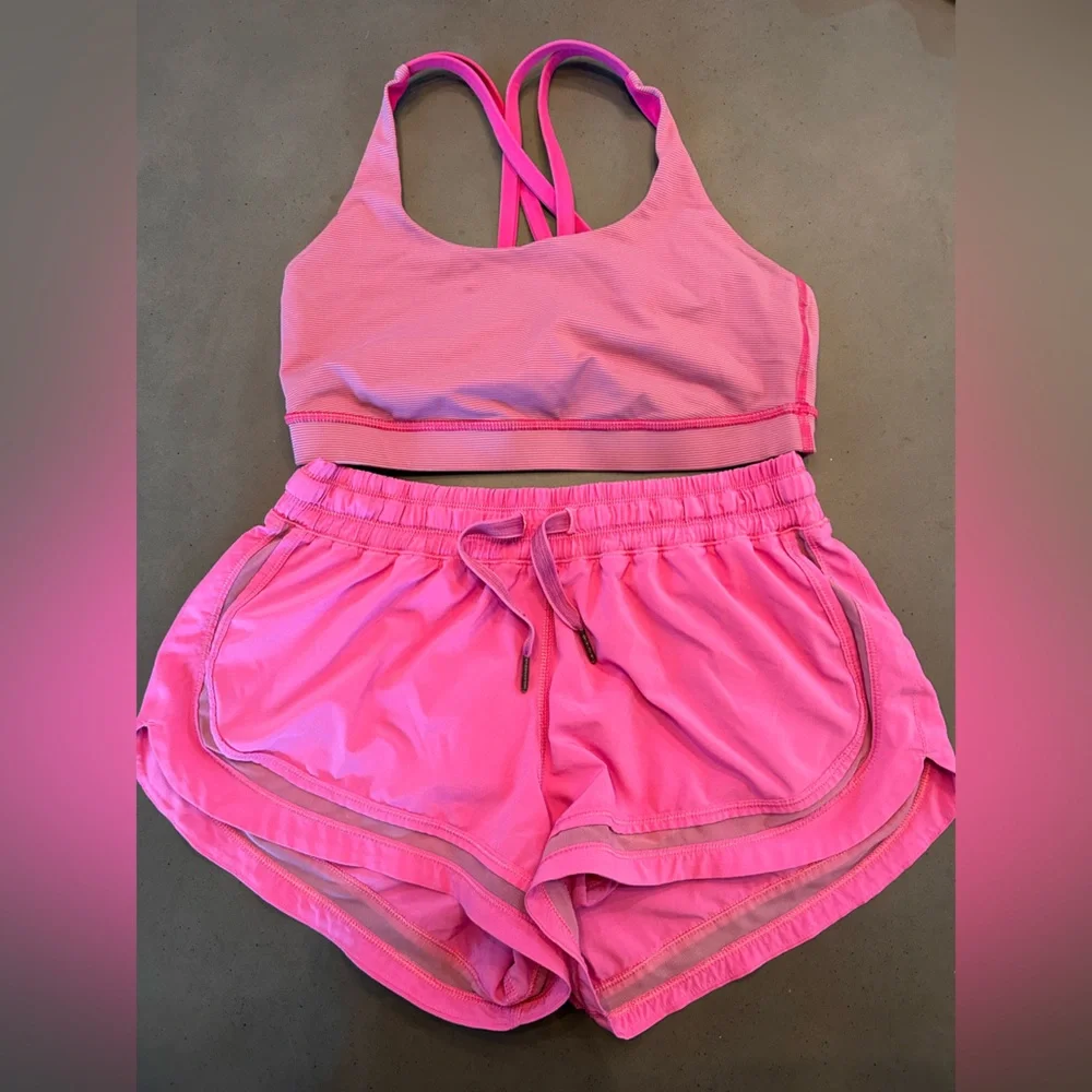 Lulu Pink bubblegum hotty hot low rise lined 2.5” shorts & energy sports bra set